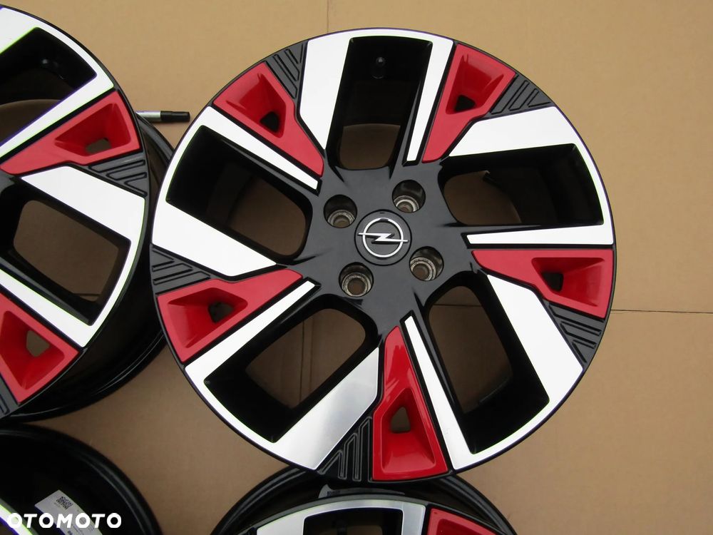 4x Felgi Aluminiowe 18 Opel Mokka II B Corsa F Peugeot 2008 II 2008 5008 Citroen DS3 DS4 C4 Cactus C3 II III 7 j 4x108 ET35 - 8