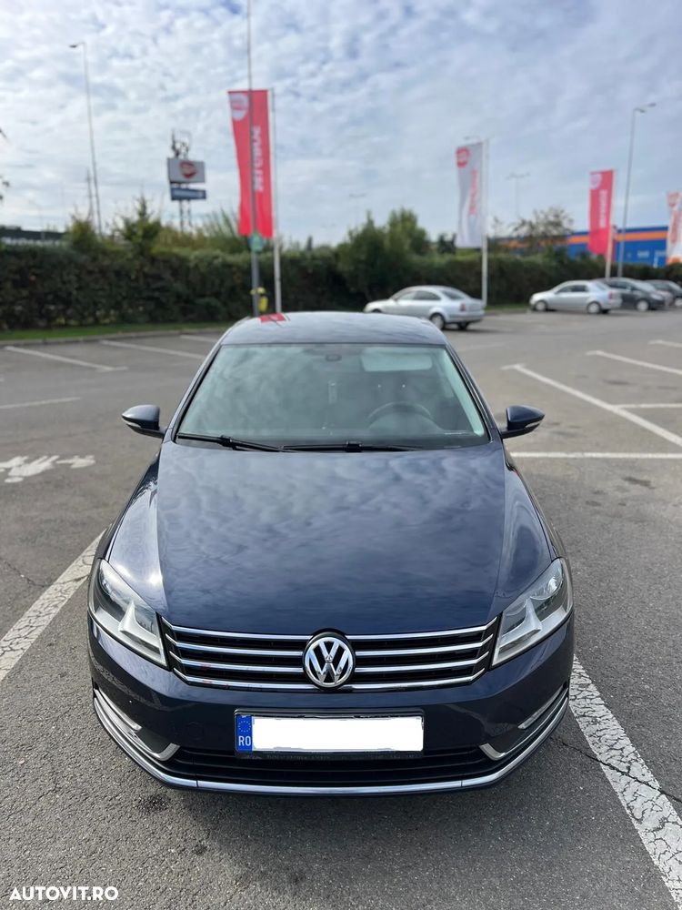Volkswagen Passat - 2