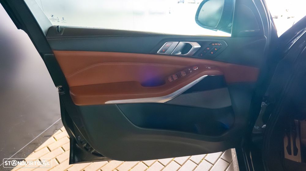 BMW X7 M50d - 16