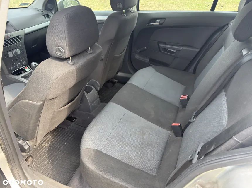 Opel Astra 1.6 Sport - 11