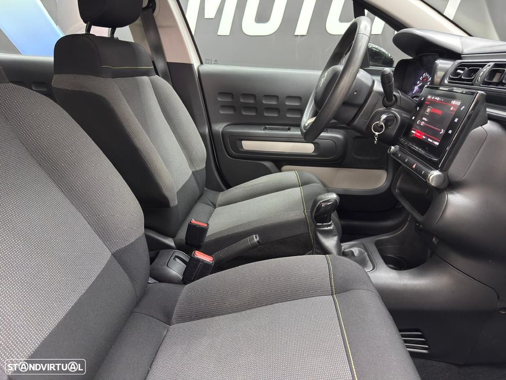 Citroën C3 1.2 PureTech Shine - 23