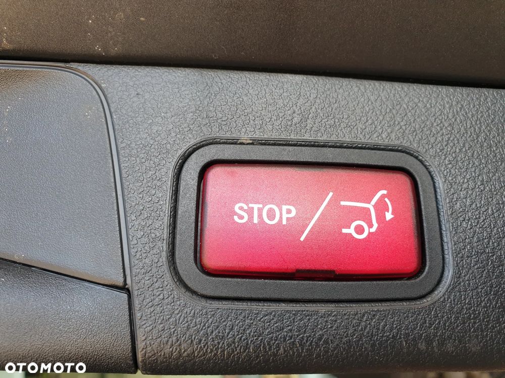 Mercedes-Benz Klasa B 180 d Progressive 8G-DCT - 16