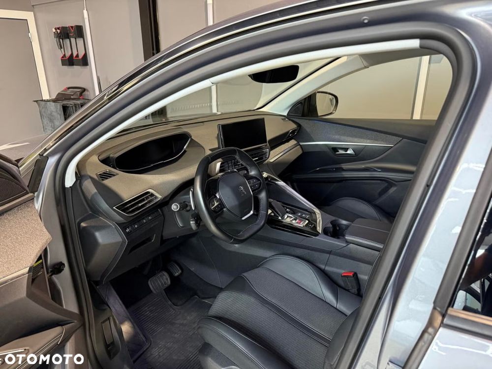 Peugeot 3008 1.6 PureTech Hybrid4 PHEV Allure Pack S&S EAT8 - 13