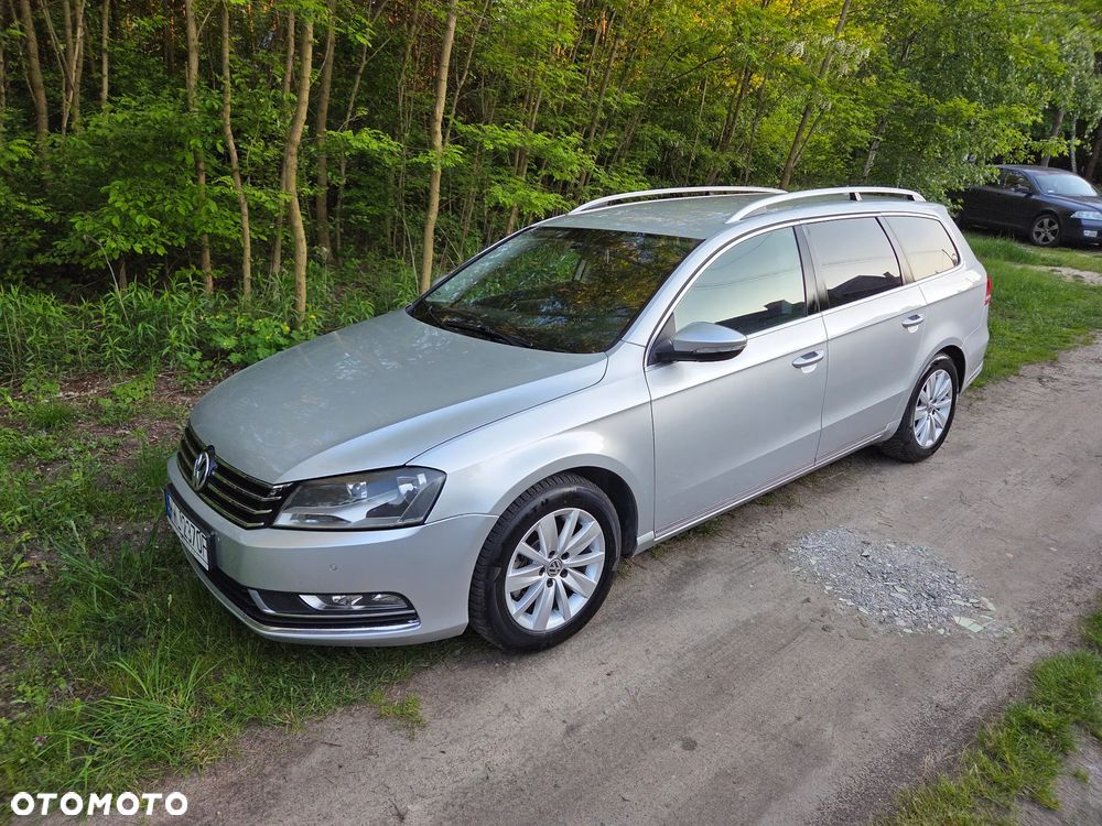 Volkswagen Passat 2.0 TDI Comfortline - 12