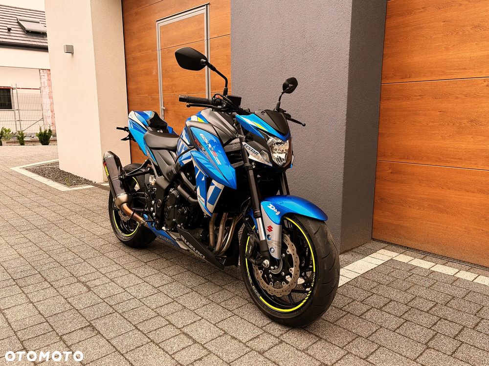 Suzuki GSX - 1