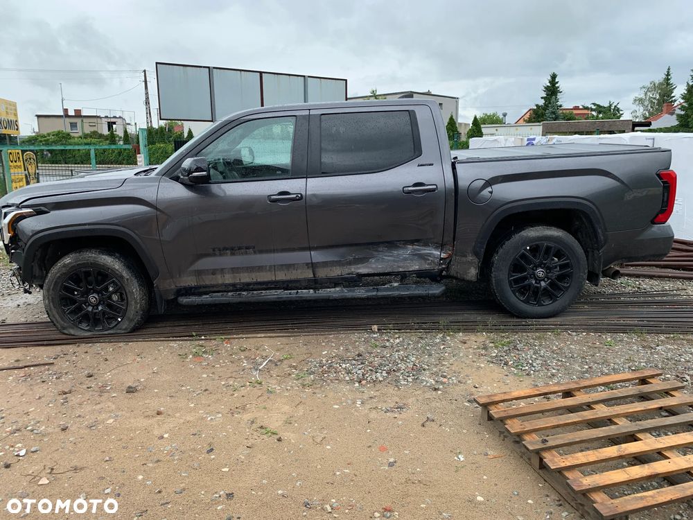 Toyota Tundra - 9