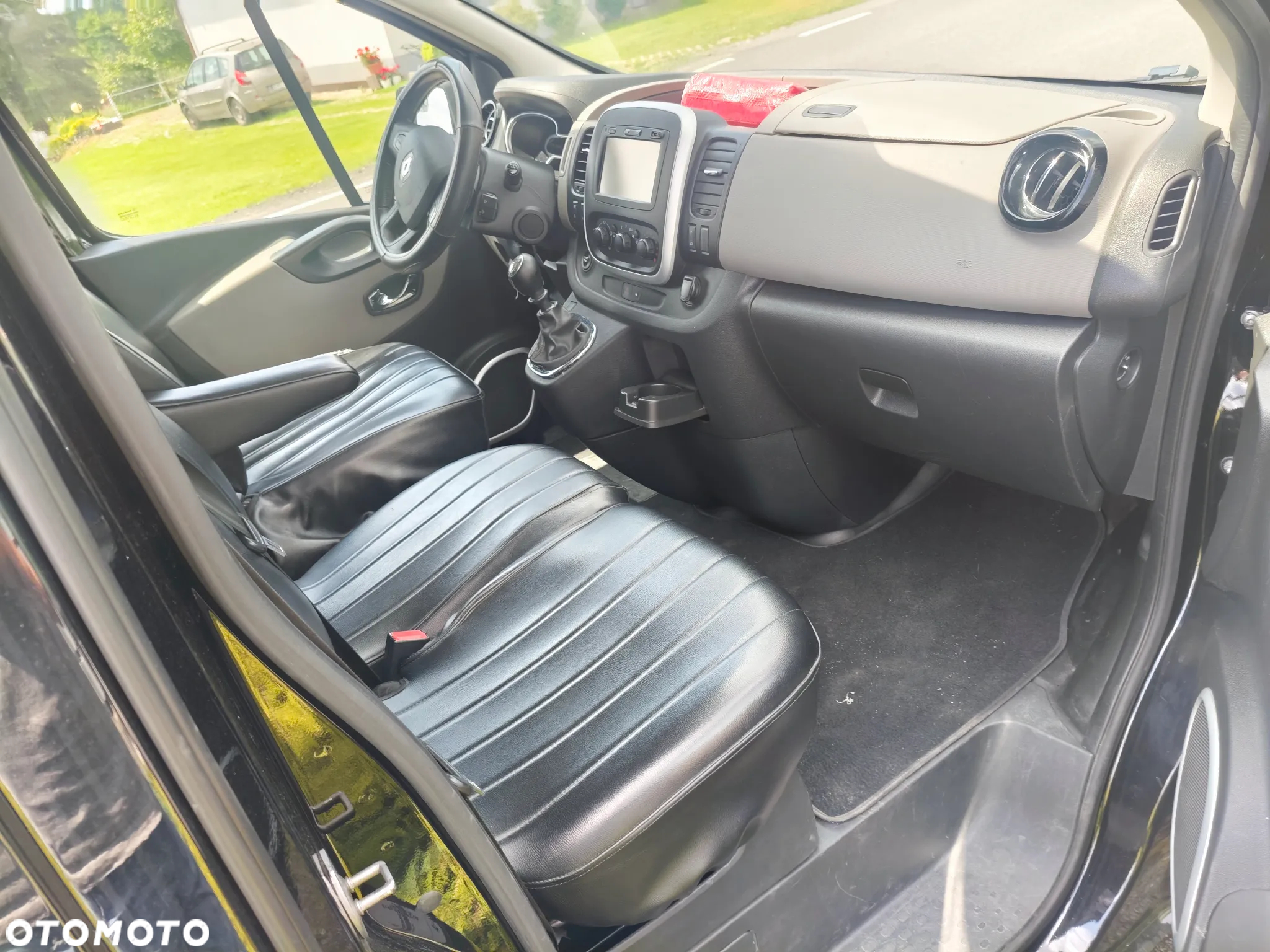 Renault Trafic Grand SpaceClass 1.6 dCi - 9