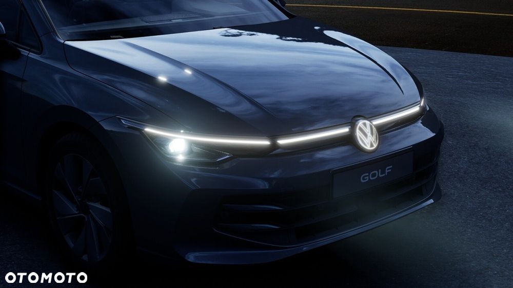Volkswagen Golf - 8