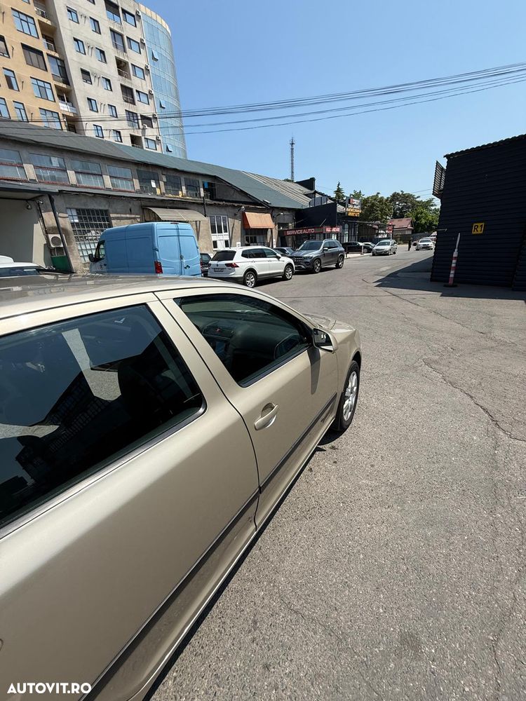 Skoda Octavia - 2