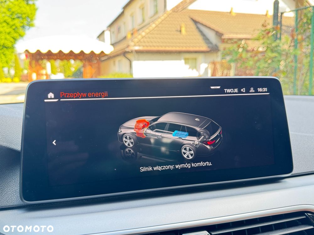 BMW Seria 5 520i Sport Line - 33