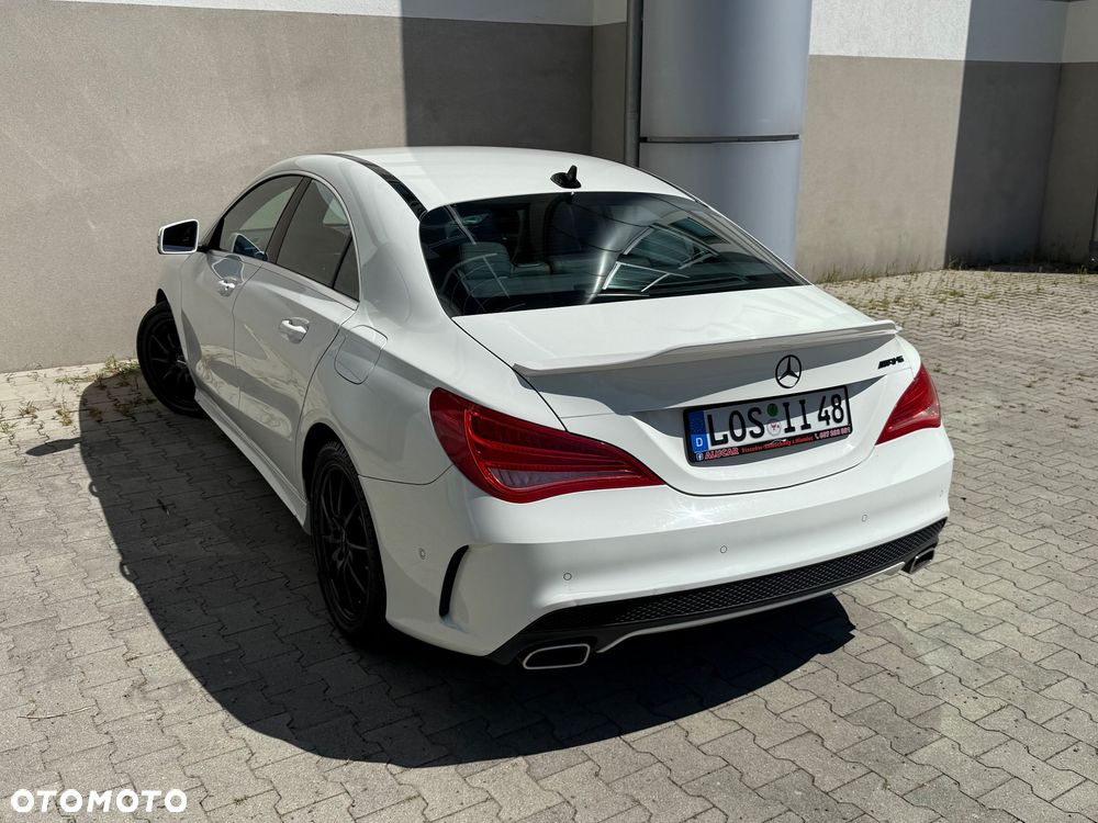 Mercedes-Benz CLA 180 7G-DCT AMG Line - 11