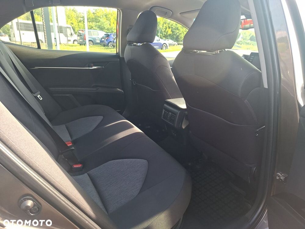 Toyota Camry 2.5 Hybrid Comfort CVT - 10