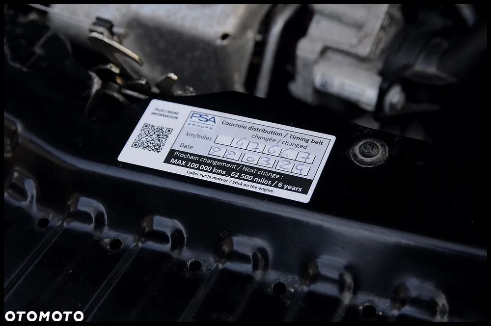 Opel Crossland X - 18