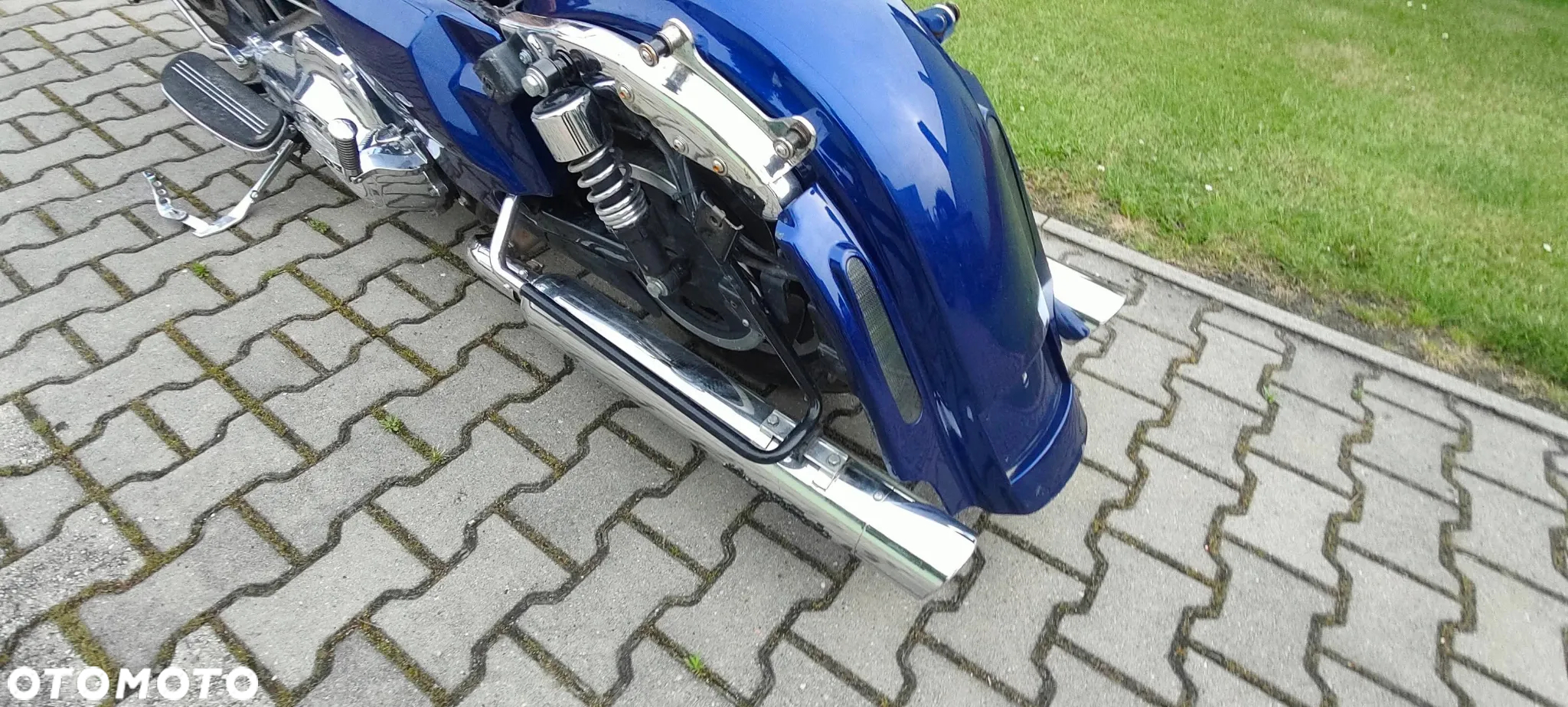 Harley-Davidson Touring Street Glide - 16
