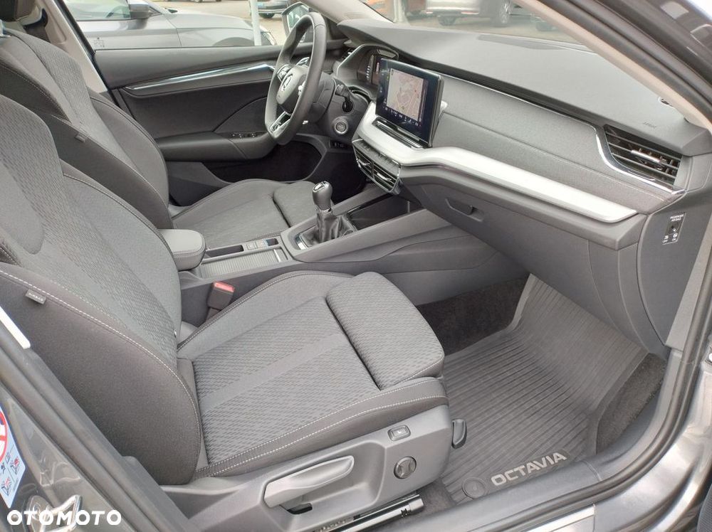 Skoda Octavia 1.5 TSI ACT Style - 14