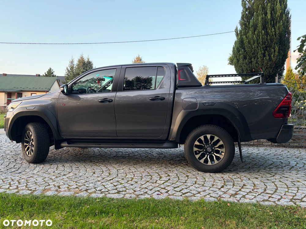 Toyota Hilux 2.8 D-4D Double Cab GR Sport 4x4 - 11
