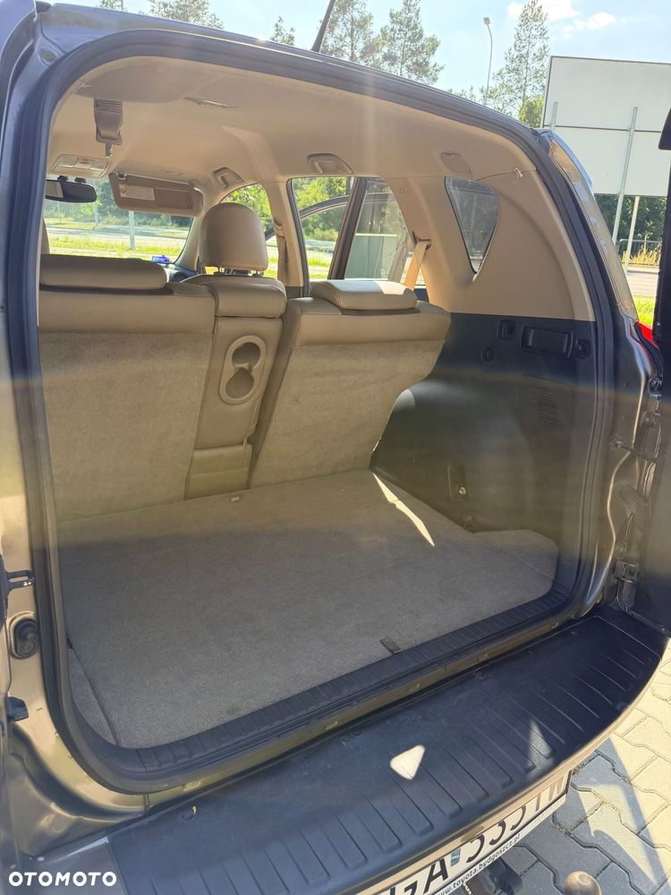 Toyota RAV4 - 7