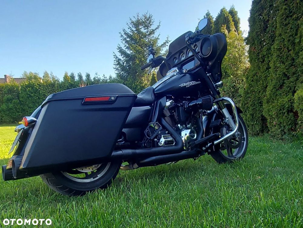 Harley-Davidson Touring Street Glide - 1