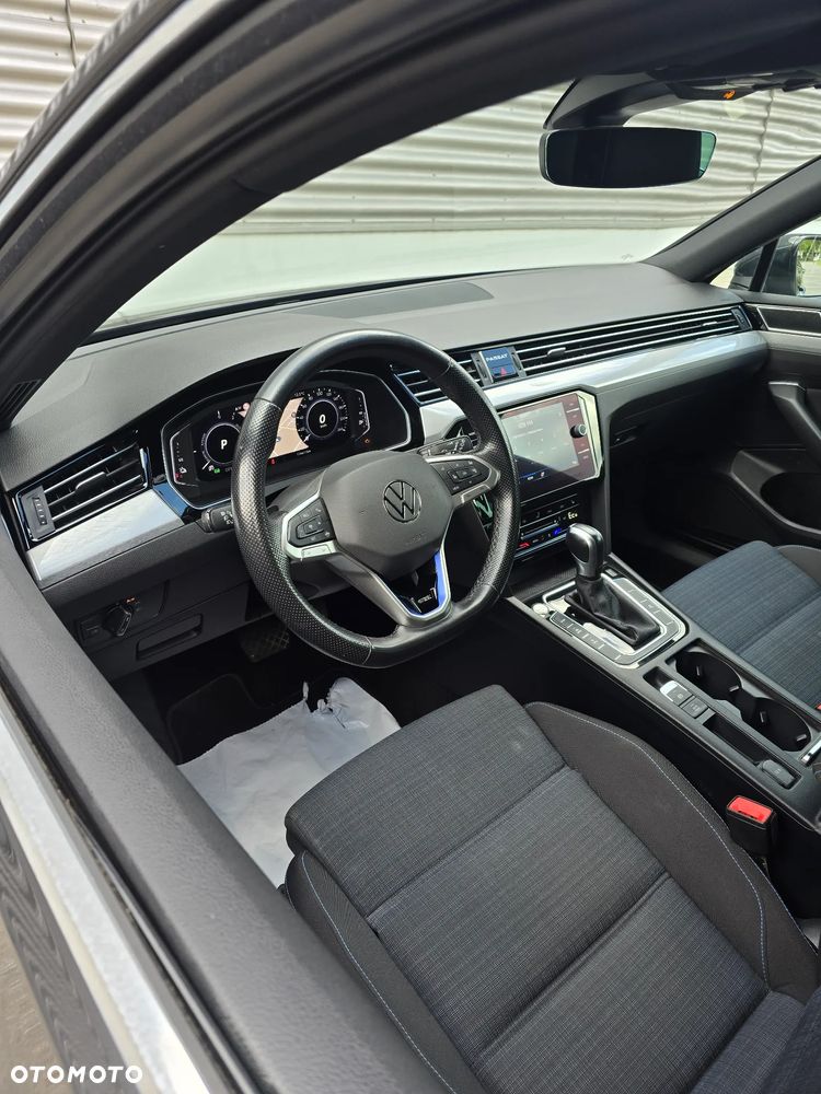 Volkswagen Passat 1.4 TSI DSG GTE - 9