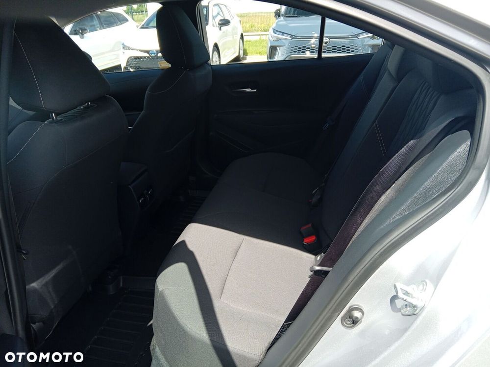 Toyota Corolla - 13