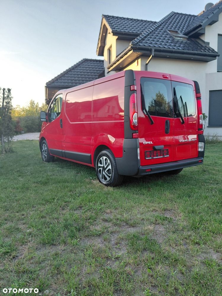 Opel Vivaro - 2