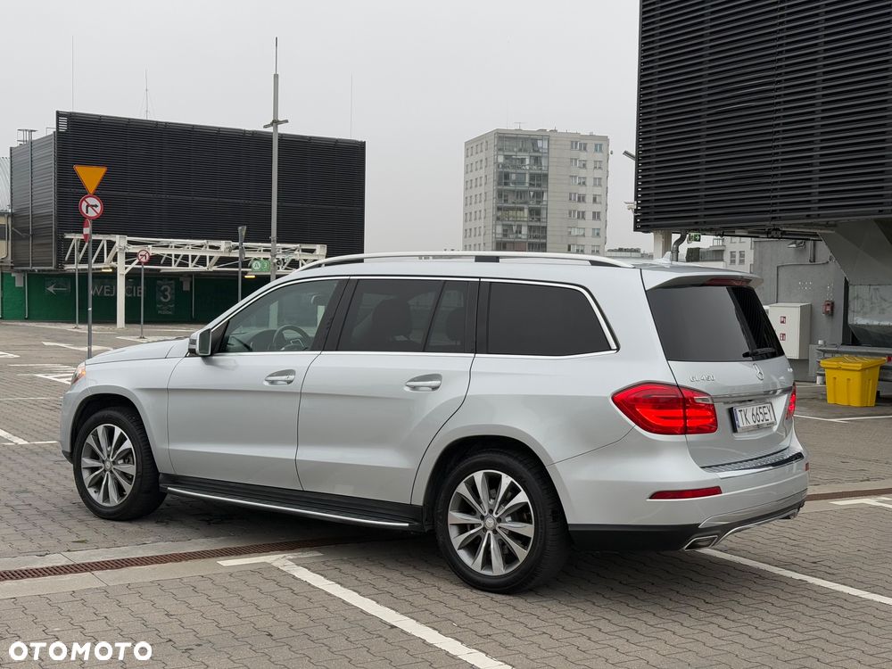 Mercedes-Benz GL - 10