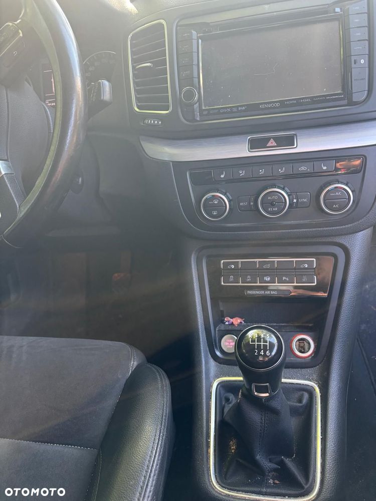Volkswagen Sharan 2.0 TDI Highline - 5