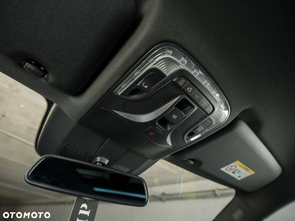 Mercedes-Benz Klasa V 300 d 4-Matic Exclusive 9G-Tronic (d³ugi) - 34