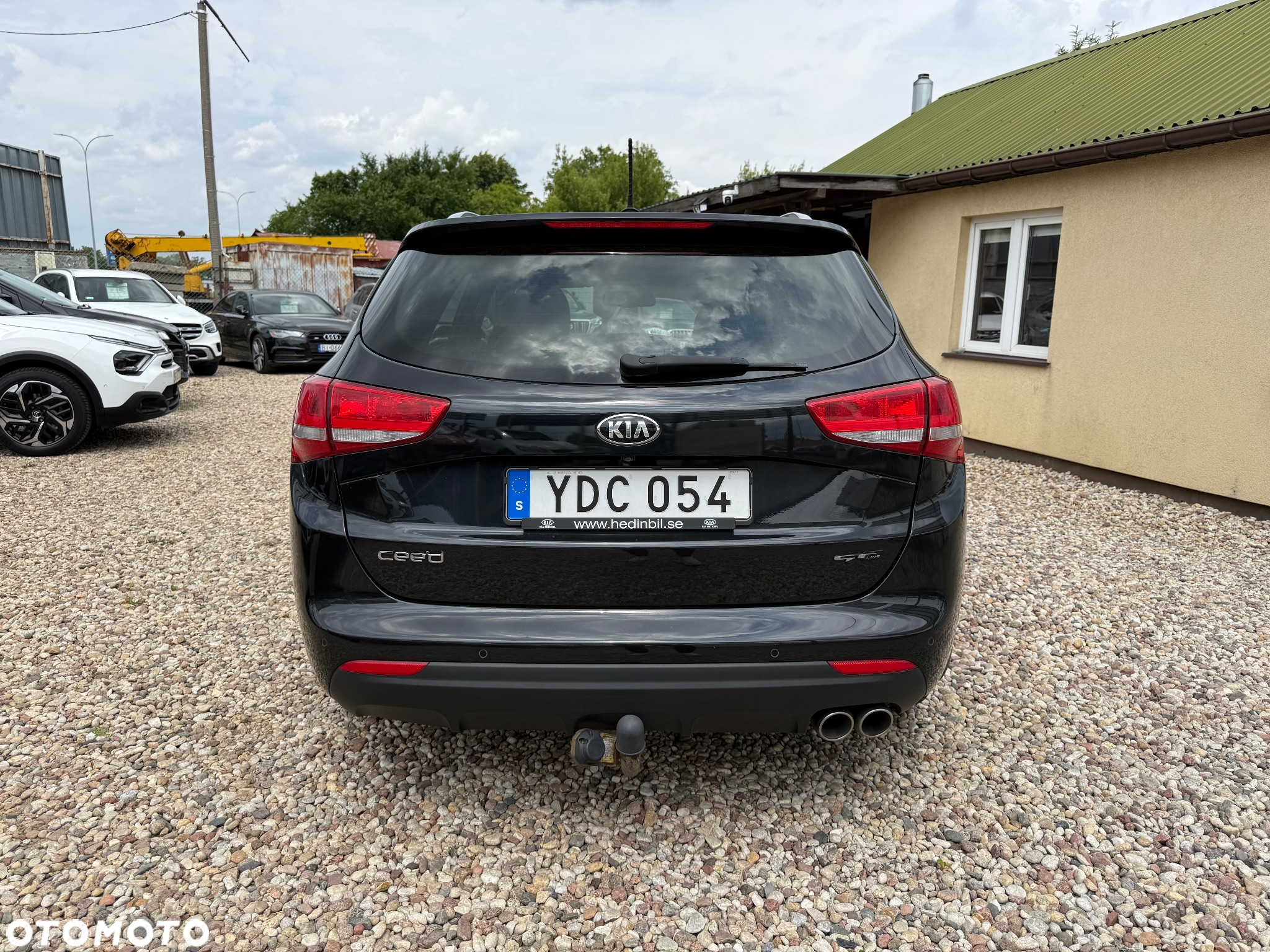 Kia Ceed - 10