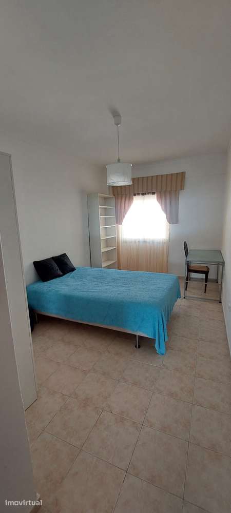 Quarto Individual na Baixa da Banheira - Grande imagem: 2/3