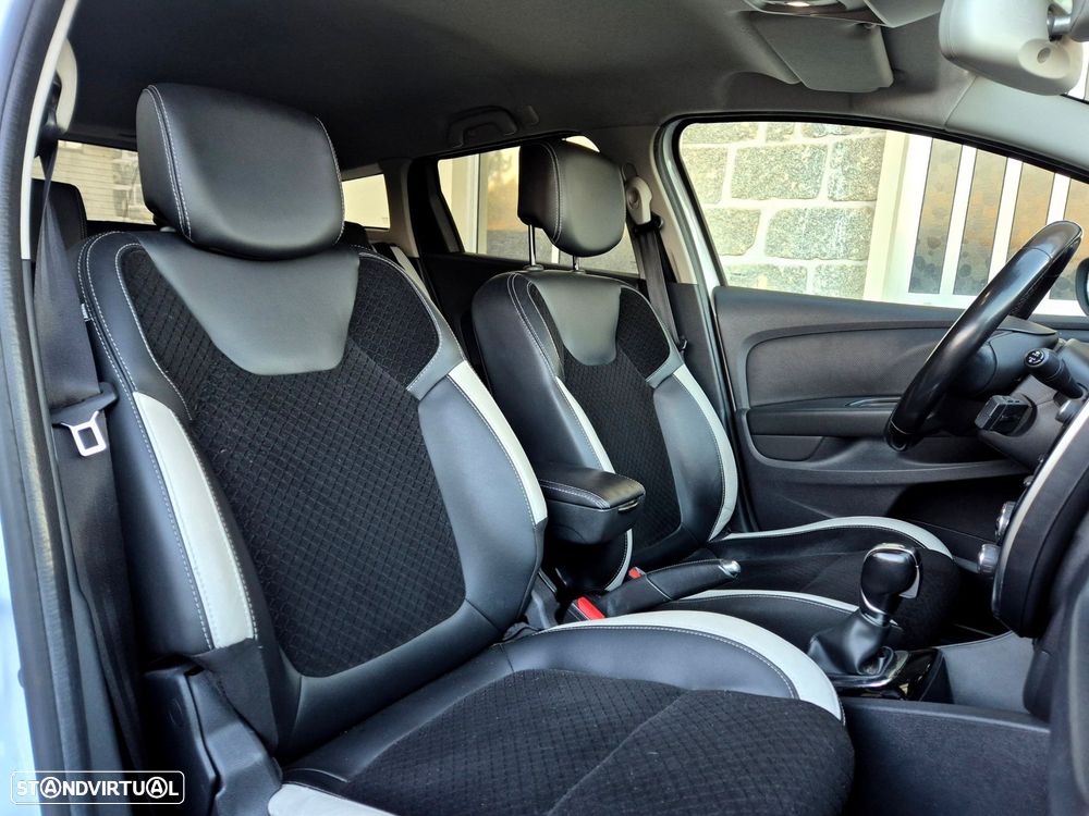 Renault Clio Sport Tourer (Energy) dCi 90 EDC Bose Edition - 10