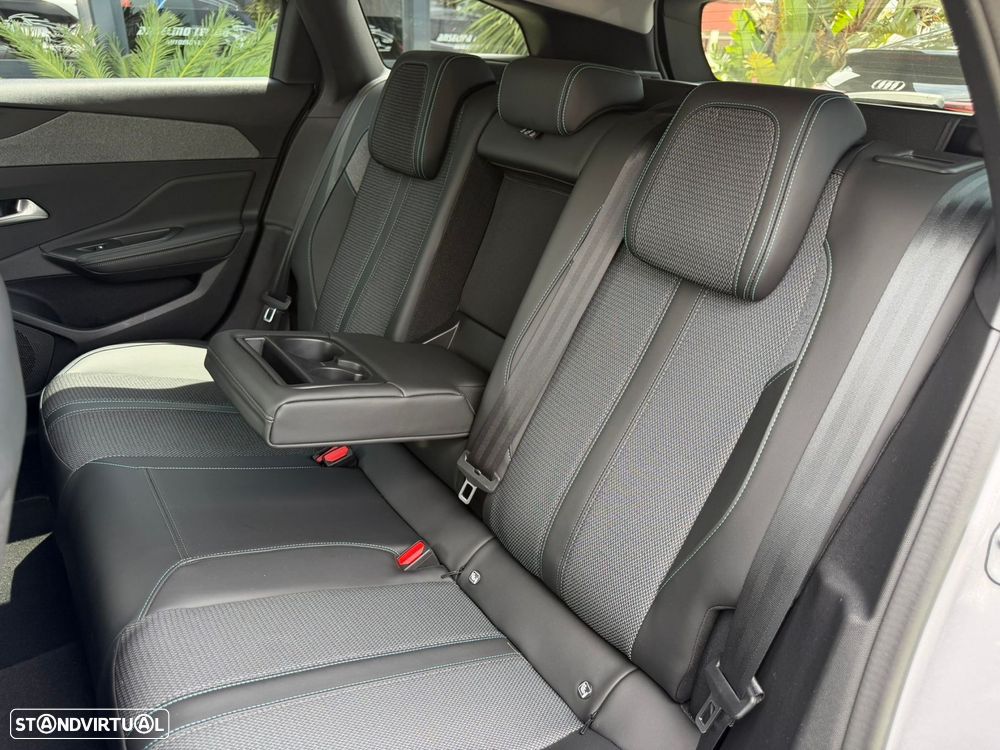 Peugeot 308 SW 1.6 Hybrid Allure Pack e-EAT8 - 19