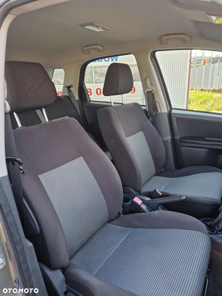 Fiat Sedici - 15