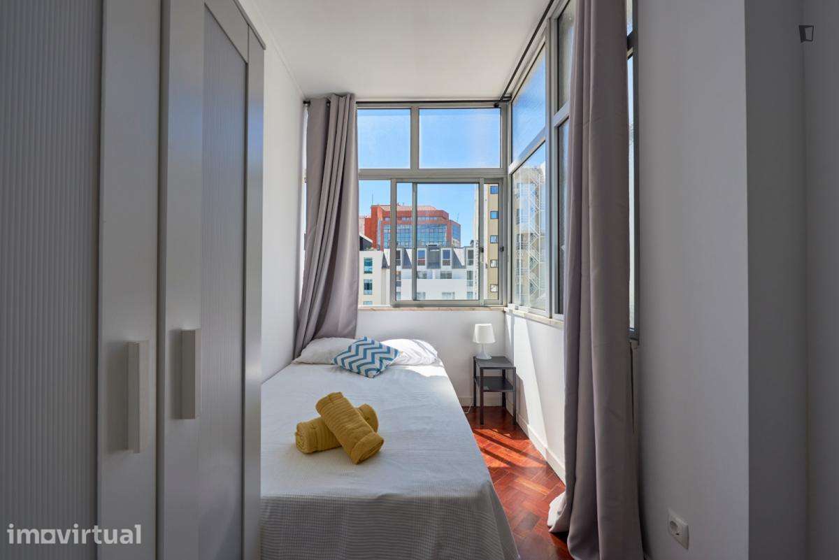 Quarto - localizado em Saldanha Lisbon - Grande imagem: 4/46