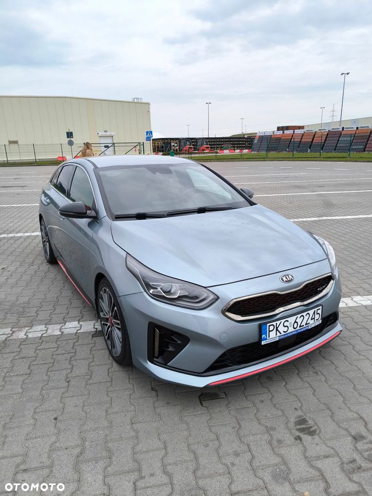 Kia ProCeed - 10