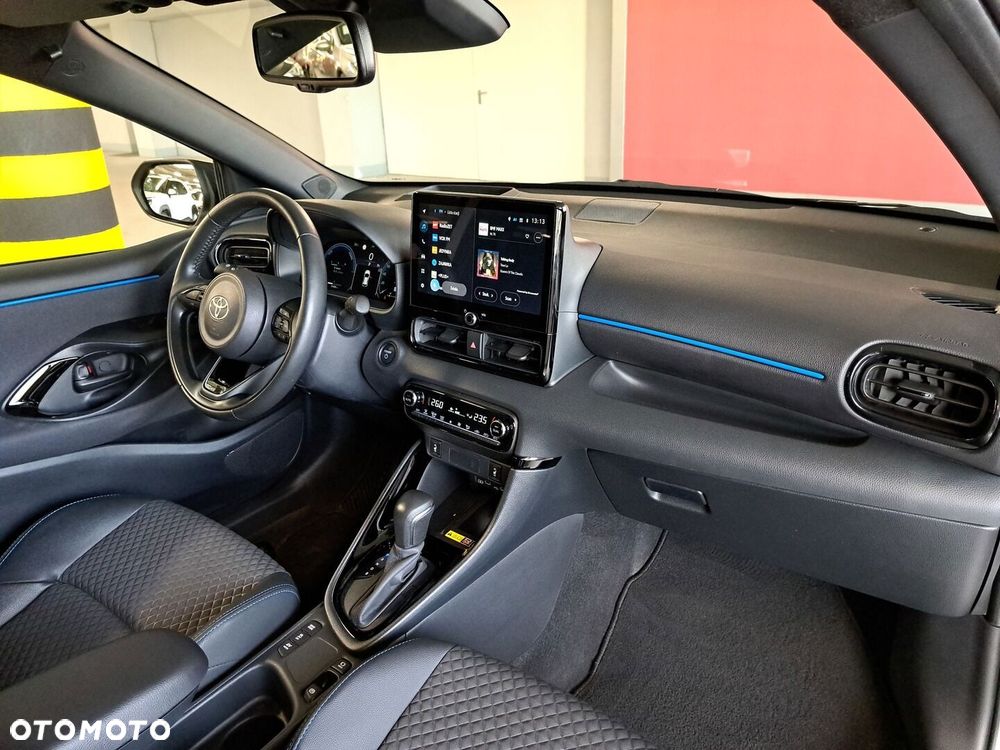 Toyota Yaris Hybrid 1.5 Premiere Edition - 17