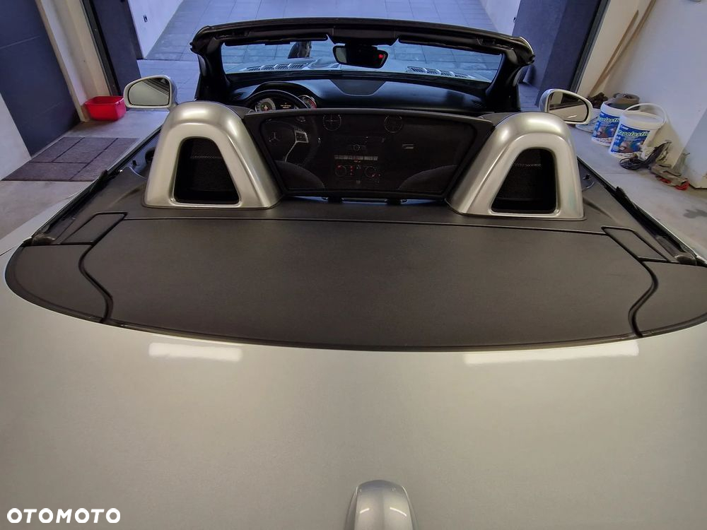 Mercedes-Benz SLK 250 (BlueEFFICIENCY) 7G-TRONIC - 16