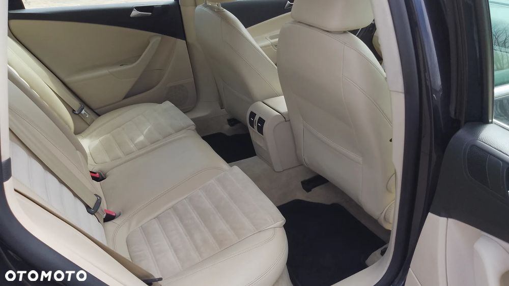 Volkswagen Passat - 7