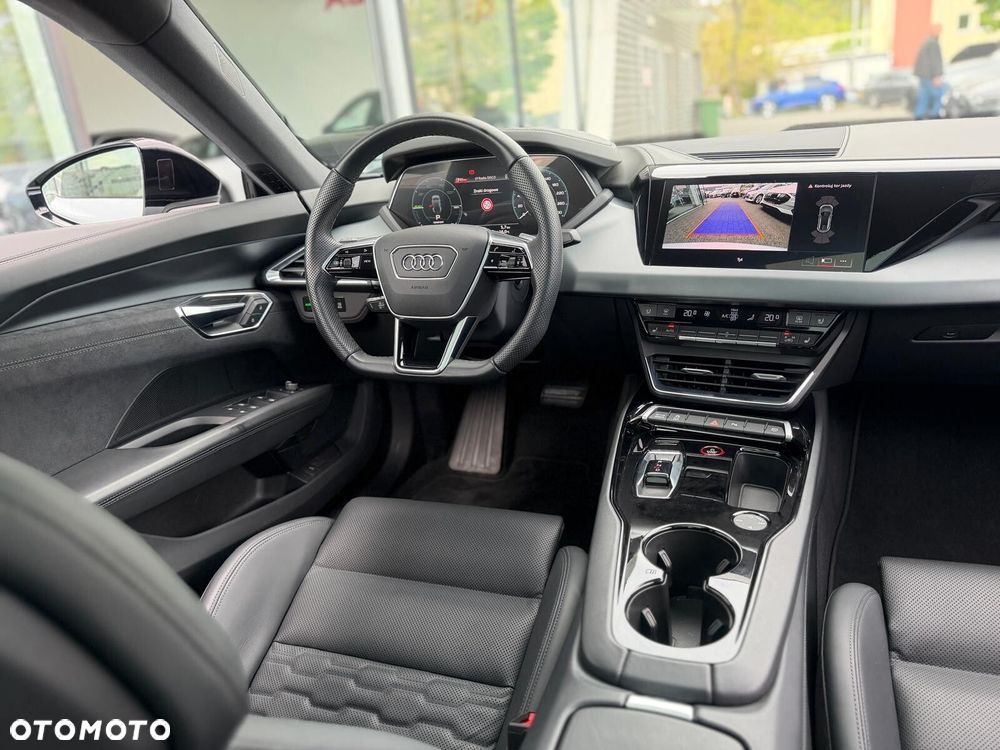 Audi e-tron GT - 22