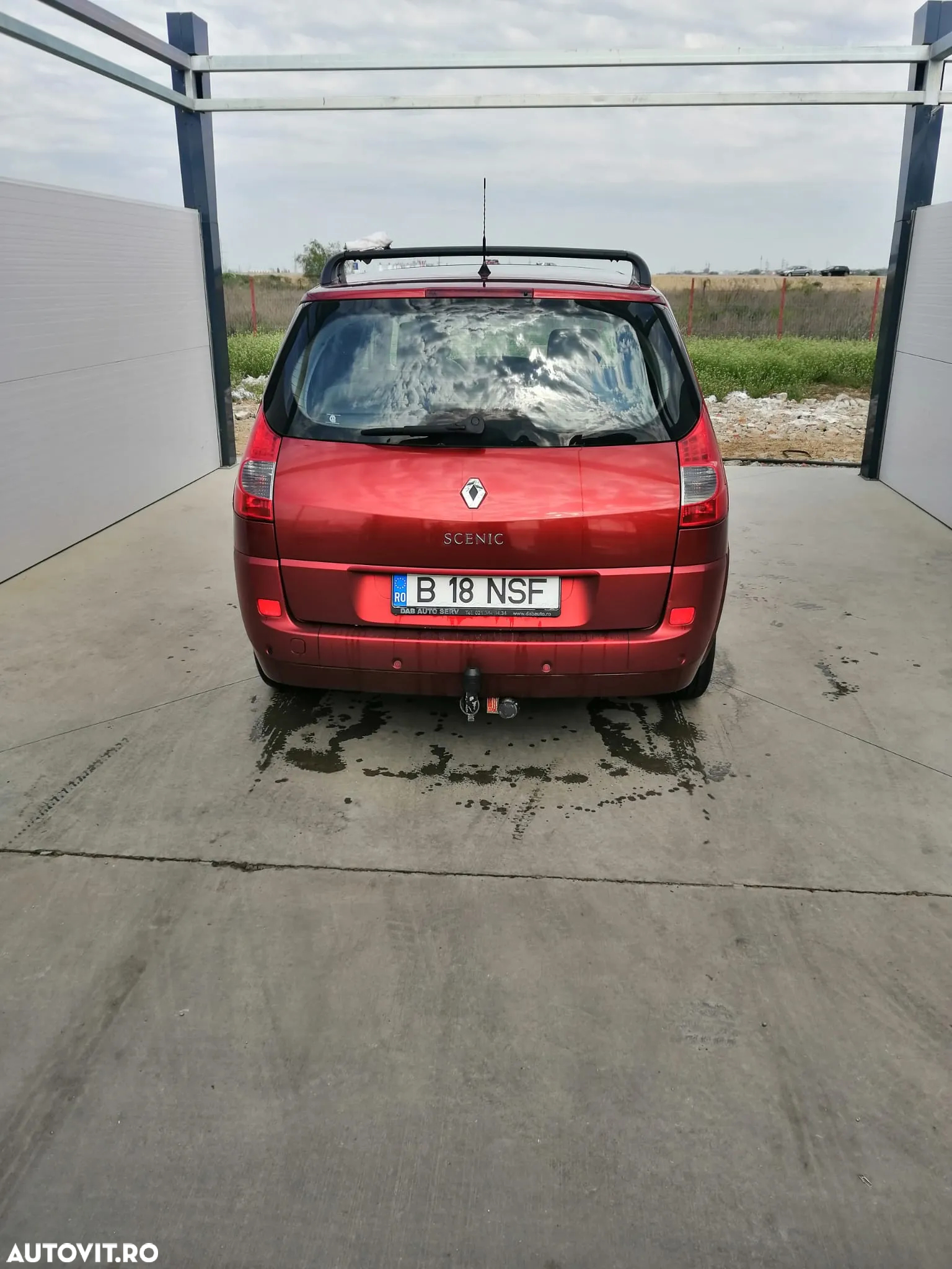 Renault Grand Scenic - 12