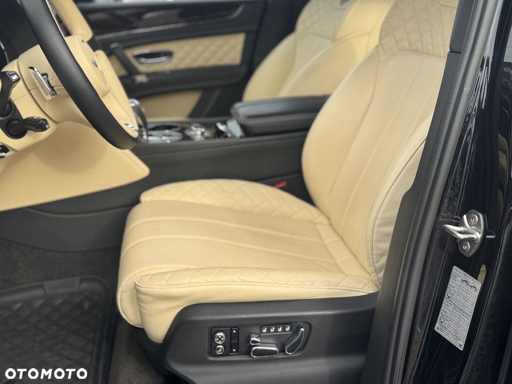 Bentley Bentayga - 10