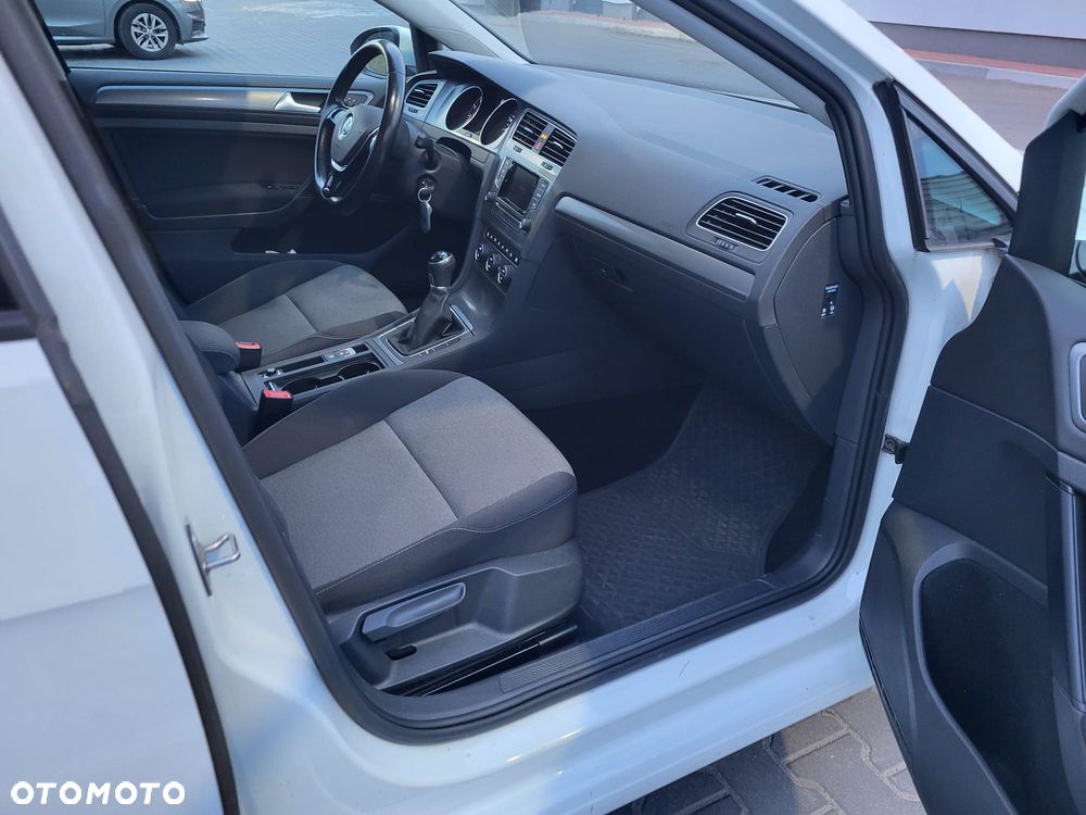 Volkswagen Golf Variant 1.2 TSI BMT Trendline - 13