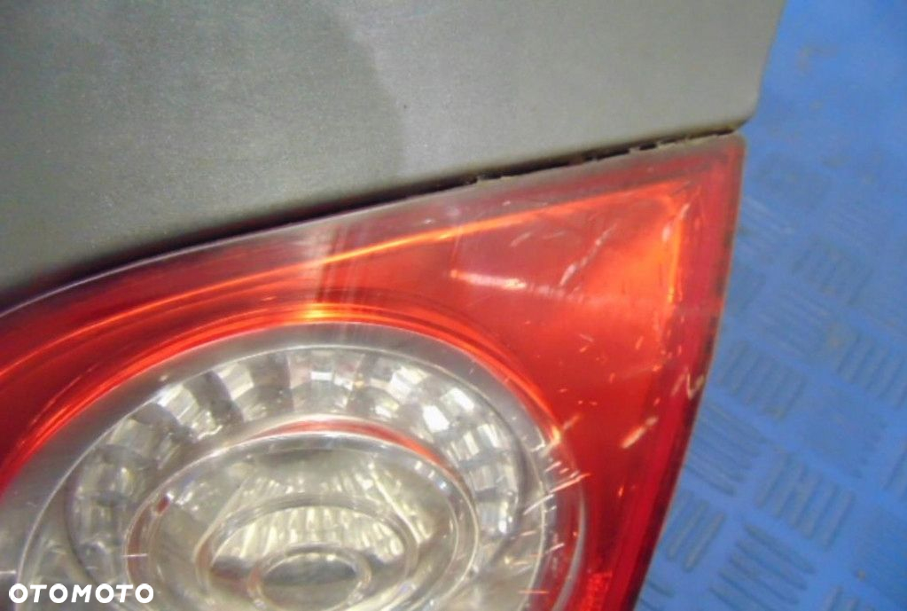 VOLKSWAGEN PASSAT B6 SEDAN TYLNA KLAPA KOD LAKIERU LA7T - 2