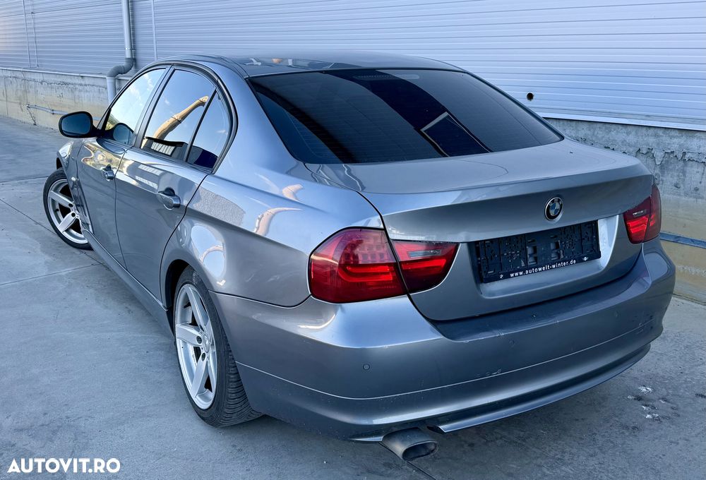 BMW Seria 3 320d DPF Aut. - 7