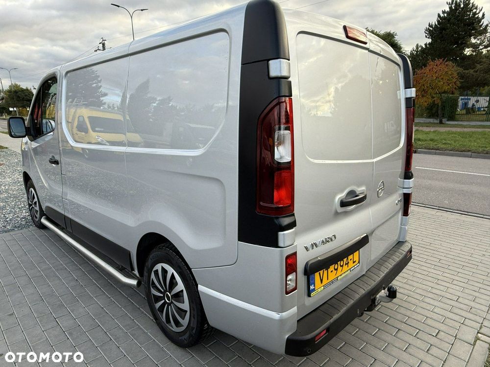 Opel Vivaro - 2