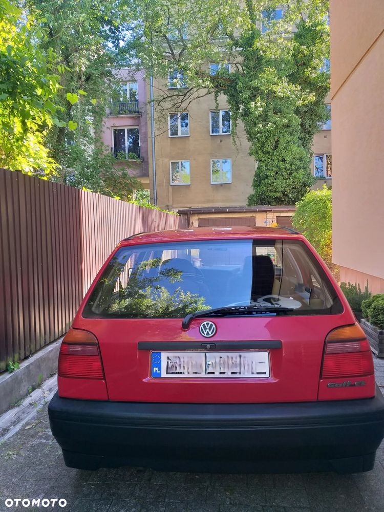 Volkswagen Golf - 20