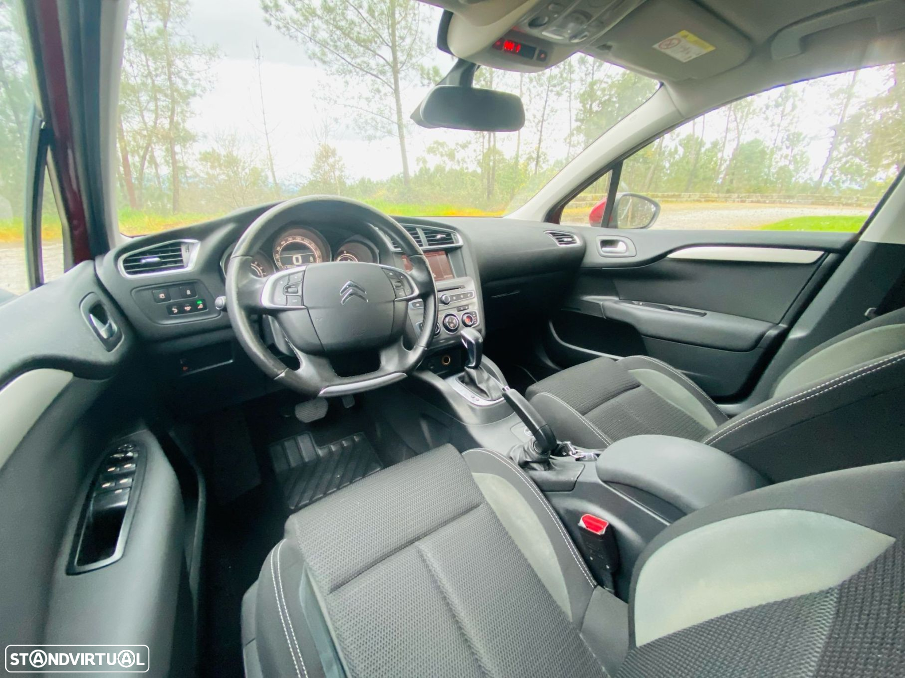 Citroën C4 1.6 BlueHDi Feel EAT6 - 20
