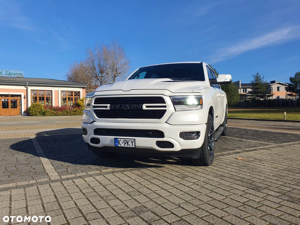 Dodge RAM 5.7 4x4 - 3