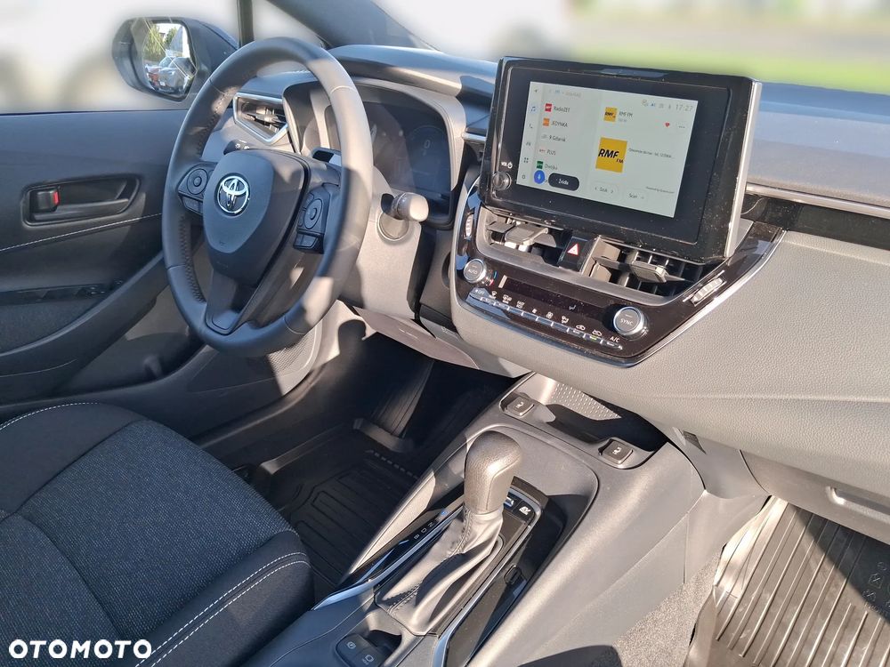 Toyota Corolla 1.8 Hybrid Active - 17