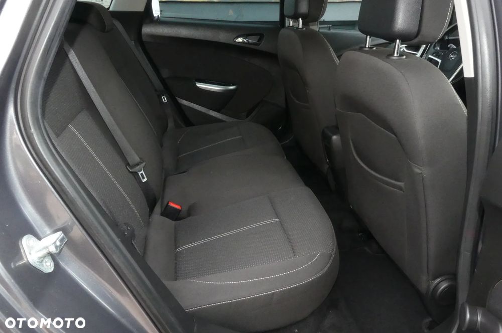 Opel Astra 1.4 T Cosmo - 10